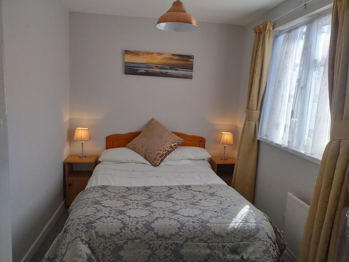 Villa St.John B&B Άθλον Εξωτερικό φωτογραφία